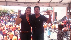 Danilo Madrazo, reelecto alcalde en San Francisco , con el partido PP. junto a su esposa Andrea de Madrazo.