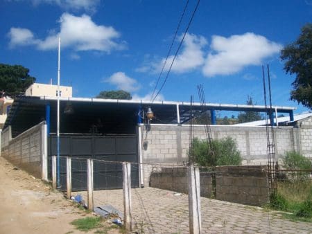 Esta es la sede de la alcaldía auxiliar, ubicada en el barrio La Ciénaga. Foto: Amílcar Hernández.