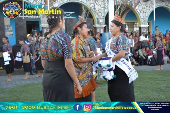 La elección de las reinas indígenas se celebró el 31 de octubre. Foto: Municipalidad/Facebook