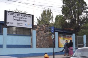 Fachada del Centro de Atención Permanente (CAP) de Quetzaltenango. Foto: Mirna Alvarado 