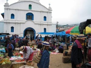 Todos Santos Cuchumatán construirá un segundo mercado en el municipio. (Foto: Deguate.com)