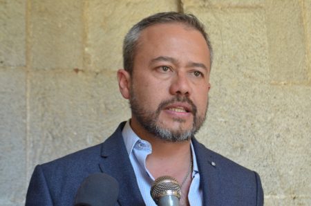 Roberto Soto Alcahé participó en las elecciones de 2015 con el partido Unidad Nacional de la Esperanza (UNE) Foto: Mirna Alvarado.