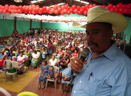 Catarino Cruz se reeligió en 2015 con Lider. Foto: Facebook.