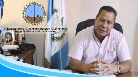 El alcalde de Joyabaj, Florencio Carrascoza, dirige la municipalidad desde 2008. 