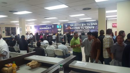 Recepción en las instalaciones de la Fuerza Aérea Guatemalteca. Foto: Lesbya Méndez.
