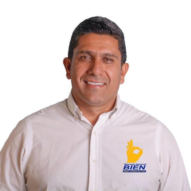 José Elías Herrera Guerra podrá inscribirse a pesar del contrato que le fue adjudicado por la municipalidad del Palmar, Quetzaltenango (Foto: Facebook)