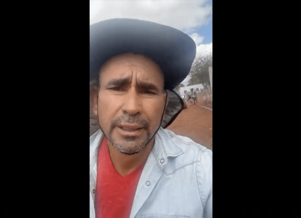 "Molesta, pero a la vez da risa", dijo Javier Javier sobre el caso en una transmisión de Facebook.