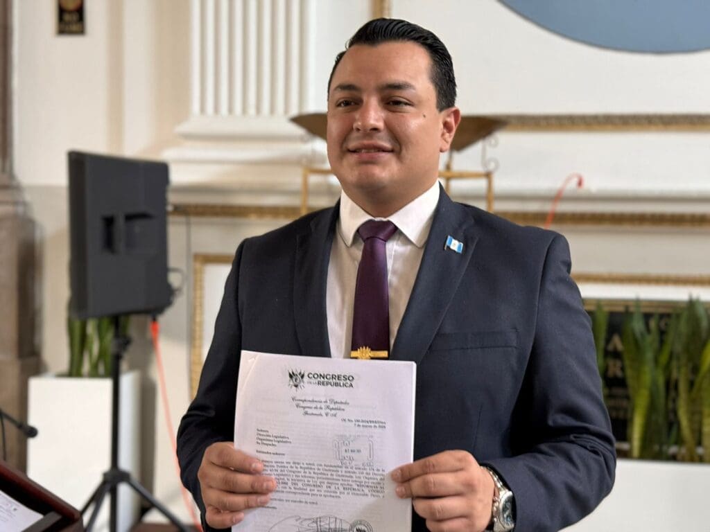 Presentan iniciativa de ley para garantizar que las sesiones del concejo municipal puedan ser transmitidas