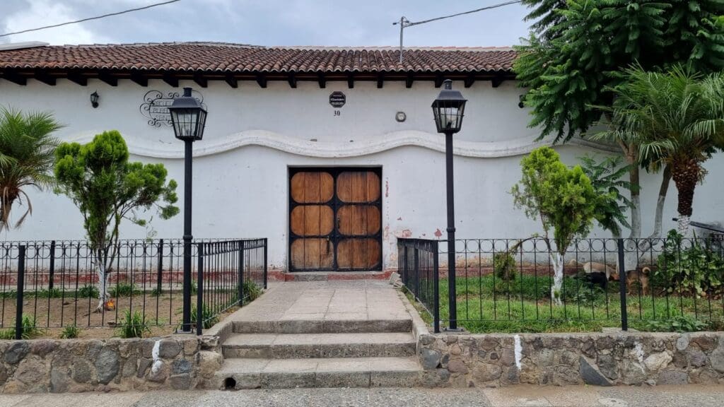 Para la segunda fase contemplan intervenir otros 24 edificios. Educación pondrá los materiales y las alcaldías la mano de obra.