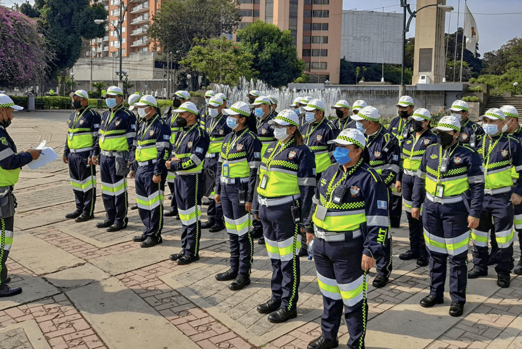 Es un comprobante que siempre se le ha exigido a personas dedicadas al transporte. Antes debían llegar a las oficinas de la alcaldía a tramitarlo, ahora podrán hacerlo en línea siempre por Q25.