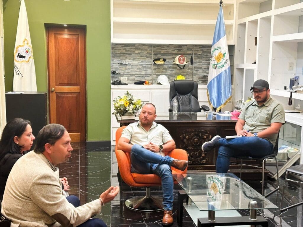La Dirección de Asistencia a la Administración Financiera existe desde 2008 para asistir a las municipalidades en su gestión presupuestaria. 