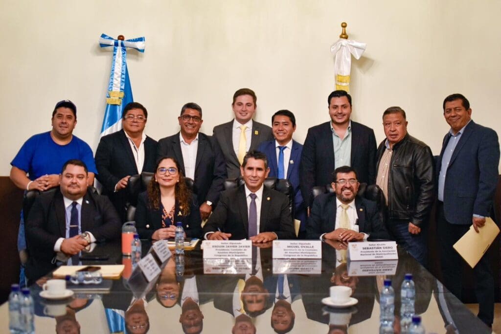 La propuesta podría entrar en conflicto con lo establecido en la Ley de Contrataciones del Estado. Esta es la segunda vez que intentan este cambio.  