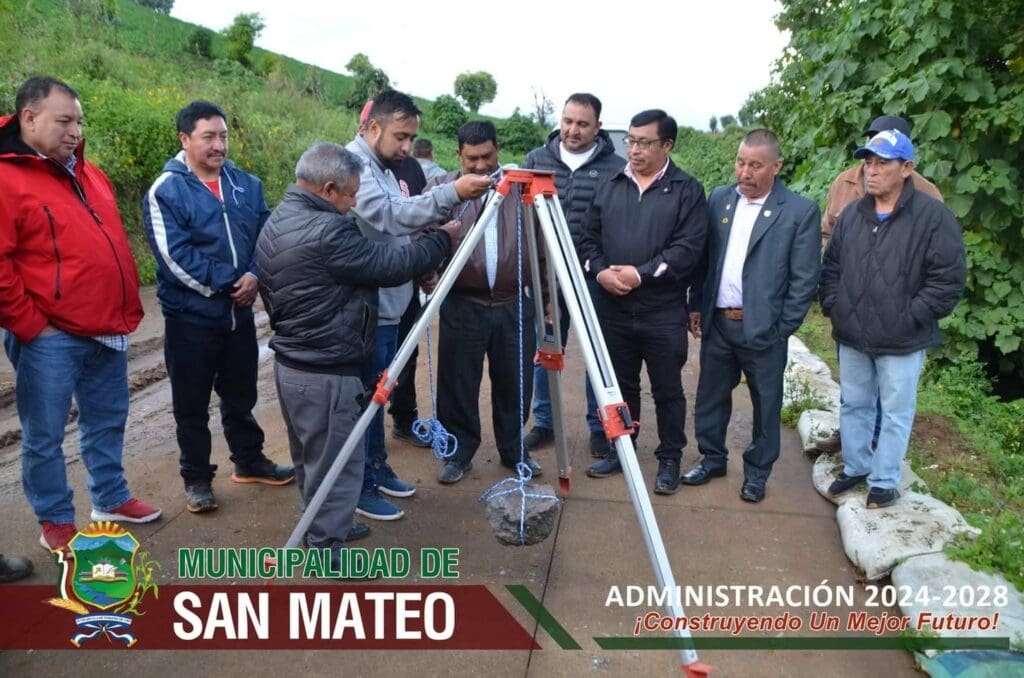 La asignación de dos proyectos en la aldea San José Pachimachó que suman Q4 millones motivó a líderes comunitarios para organizarse y conformar una comisión de auditoría social. 