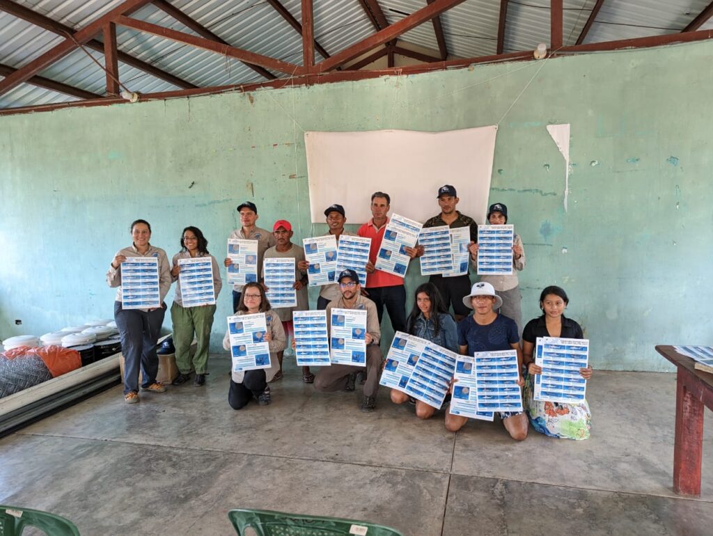 En la aldea El Quetzalito, Puerto Barrios, los pescadores artesanales contribuyen a vigilar a la fauna marina de sus costas.