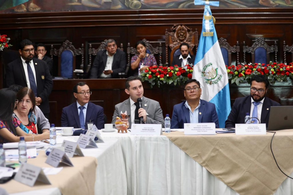 Se haría cargo del desarrollo económico, tecnológico e innovación del municipio, pero la propuesta no es viable para localidades de bajo presupuesto. Además son tareas de la Senacyt.