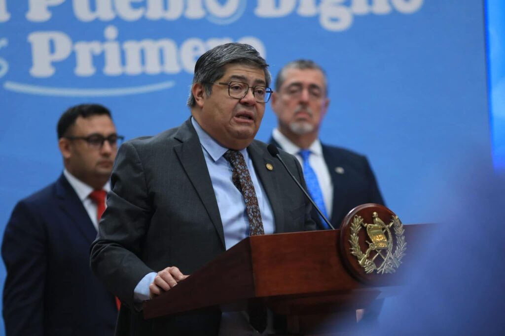Los acuerdos publicados en el Diario Oficial el 17 de marzo obligan a motoristas y conductores a contar con un seguro contra terceros, algo que estaba en la ley de tránsito desde 1998.