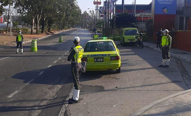 La municipalidad de Guatemala coordina esta sanción a través una unidad dedicada específicamente a los cepos en áreas donde se prohíbe parquear.