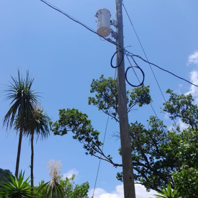 Vecinos del caserío El Aguajal, en la aldea El Socorro, siguen sin tener servicio de energía eléctrica. La promesa de campaña lleva más de una década.