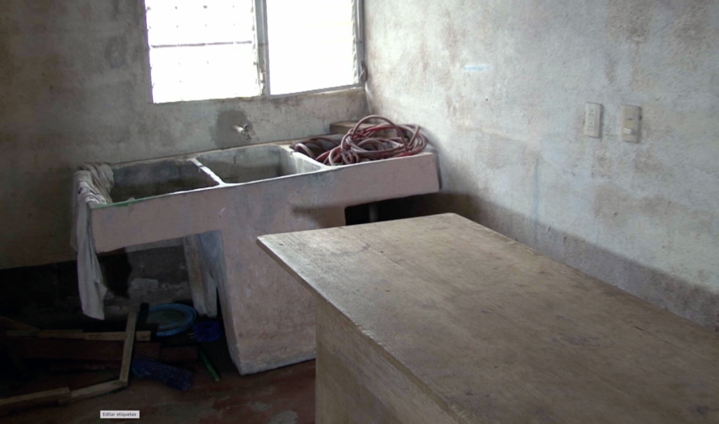 Falta de agua potable en Proyecto educativo Luban Awanceruni, Barrio Nevago. Livingston, Izabal.