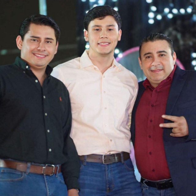 El clan de los Mynor Morales, el padre y su dos hijos, se mueve desde el partido Valor. En esta historia hay señalamientos, multas, citaciones y denuncias.