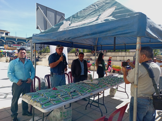 Es la única municipalidad con alcalde del oficialismo. No quiso ofrecer declaraciones acerca del acompañamiento que recibe (si lo recibe) en sus 15 meses de gestión.