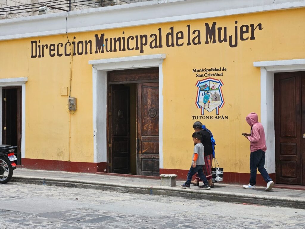 Entregará la harina a familias de escasos recursos de San Cristóbal Totonicapán, pero no incluye a dos comunidades que padecen inseguridad alimentaria y desnutrición.