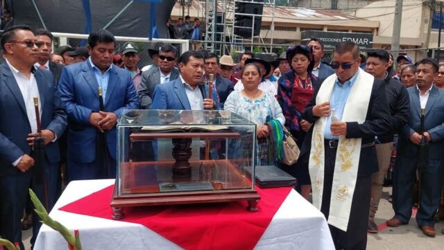 El proyecto incluirá una cancha deportiva techada con iluminación y un parqueo subterráneo para vehículos, con lo que San Martín Sacatepéquez busca mejorar la movilidad y recaudación de recursos. 