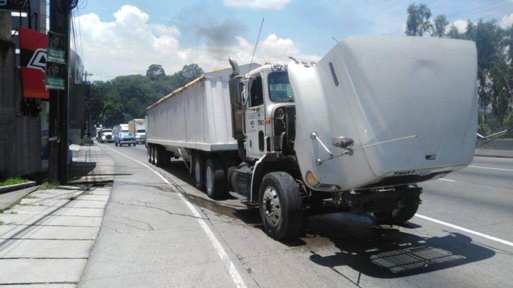 Desde el lunes 11 de agosto, la municipalidad de Guatemala y transportistas se reunen para lograr acuerdos. Lograron uno, la comuna no impondrán multas de hasta Q500 mil por obstruir vías.