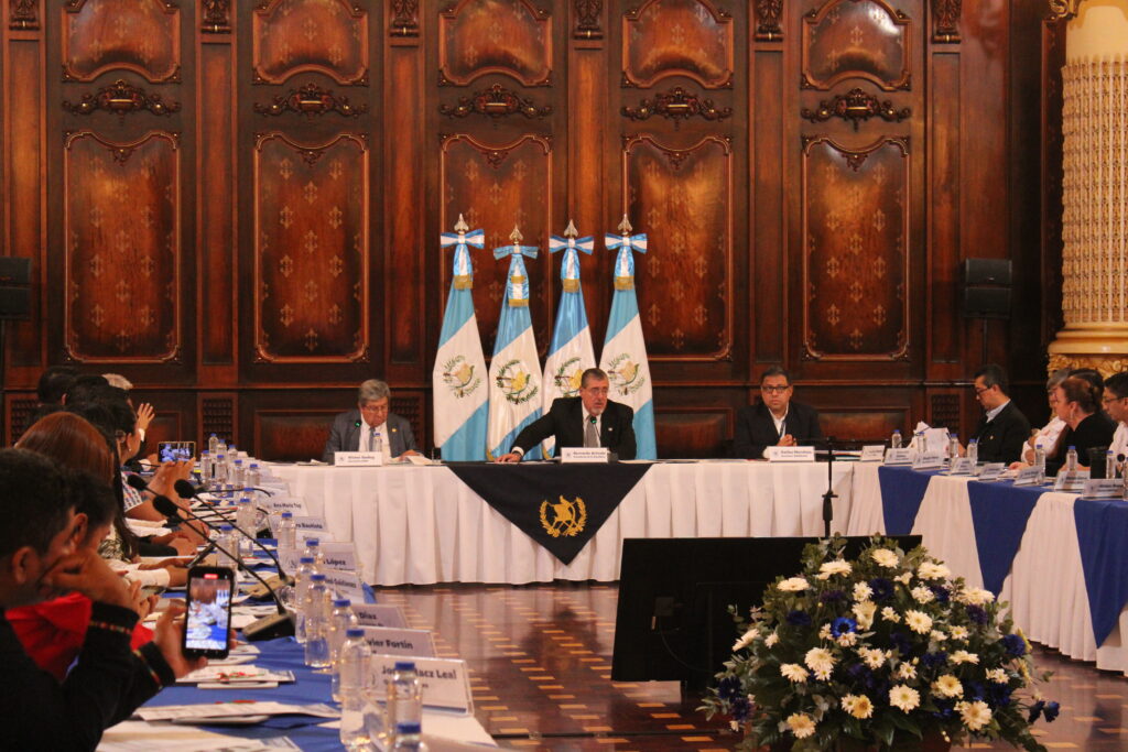 En compañía de los ministros más requeridos, el presidente Arévalo realizarán visitas en cada departamento para conocer los planes de trabajo de cada alcalde.