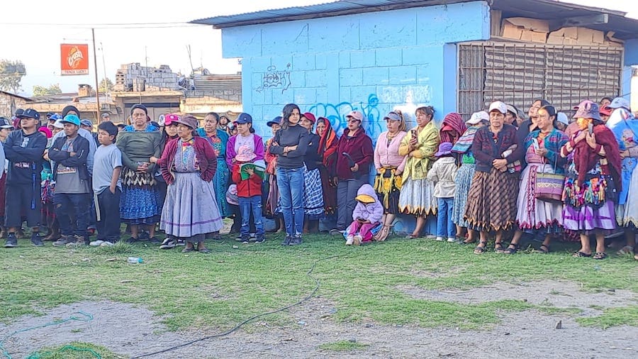 La comunidad reafirmó su postura de defender tarifas justas y exigir un servicio digno para la población. Foto: La Prensa de Occidente.