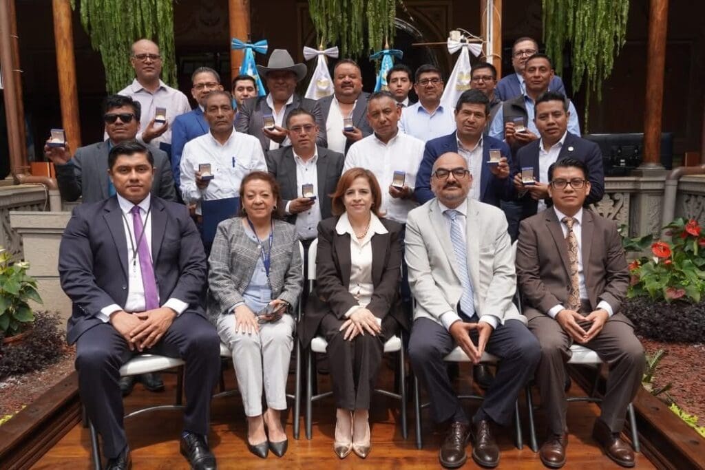 Con la ausencia de varios alcaldes de Sololá el Tribunal Supremo Electoral (TSE) celebró un primer acercamiento con autoridades municipales. Foto: Noticias Sololá.