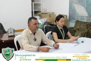 La municipalidad de Dolores, Petén, proporciona los salarios de todo el personal, pero deja en blanco lo que corresponde al concejo, síndicos y concejales.