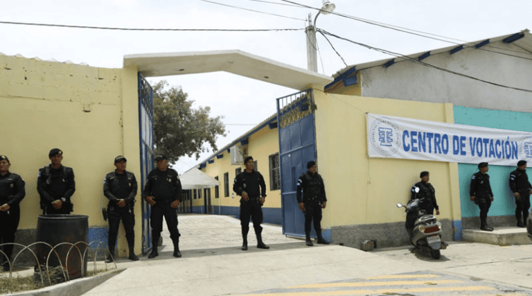 Mientras el uso de escuelas como albergues se reduce, el Tribunal Supremo Electoral (TSE) solicitó alrededor de 3 mil centros educativos para las próximas elecciones.